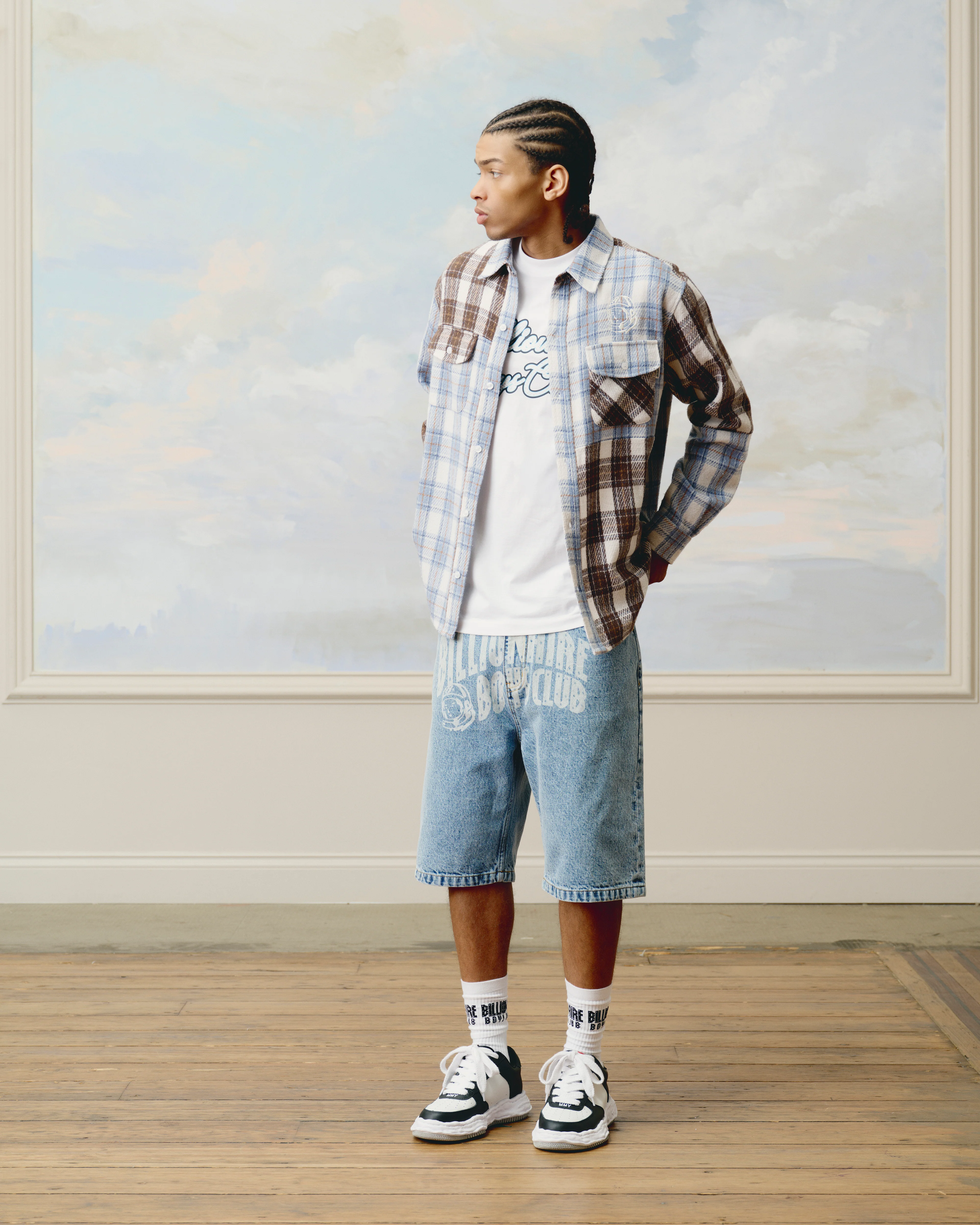 FADED ARCH LOGO DENIM SHORTS - LIGHT WASH BLUE - Image 2